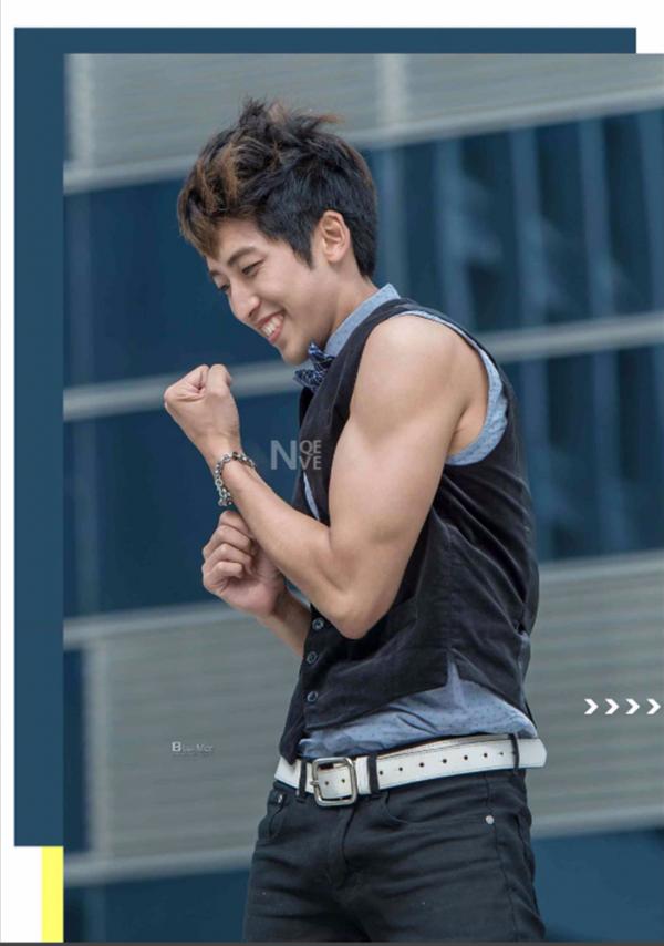 Whoseman-4-明星教練男丁格爾-芬達-全裸非全見寫真書